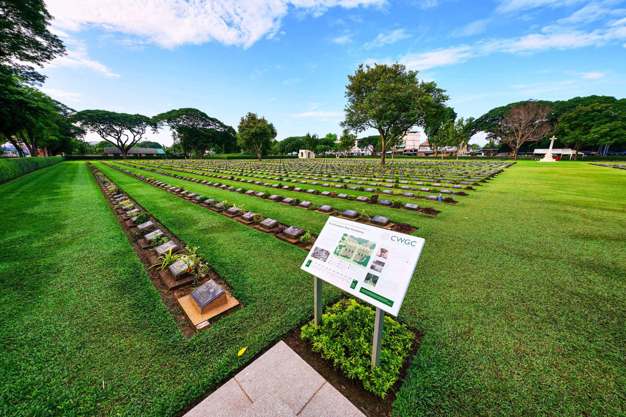 The natural beauty of Kanchanaburi is a memorable! | Kanchanaburi Province Thailand Going