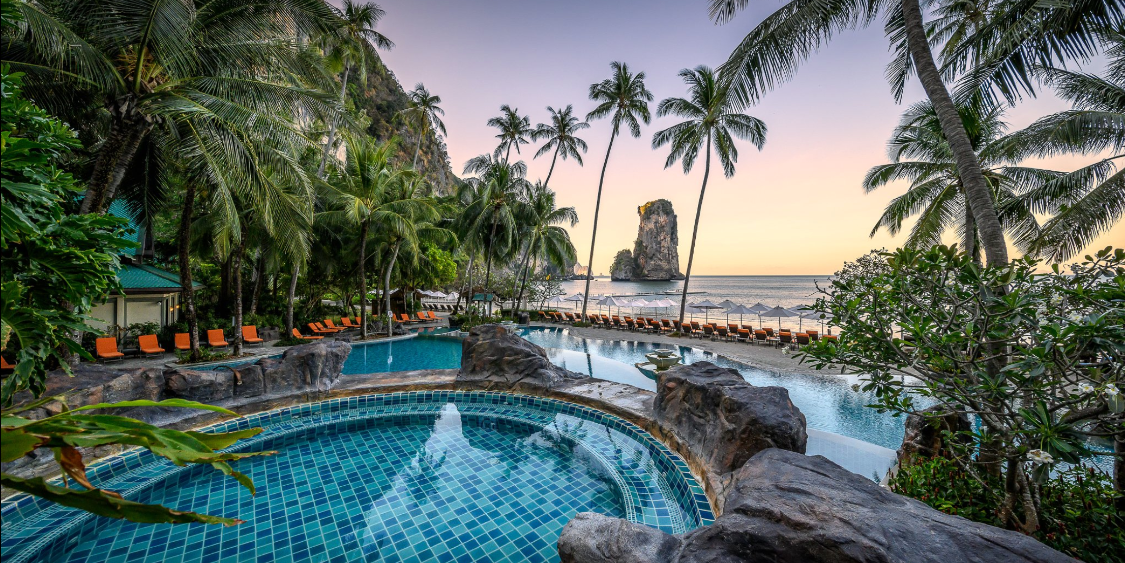 CENTARA GRAND BEACH RESORT